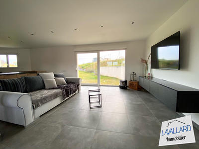 Maison contemporaine - 122 m² - 5 pièces