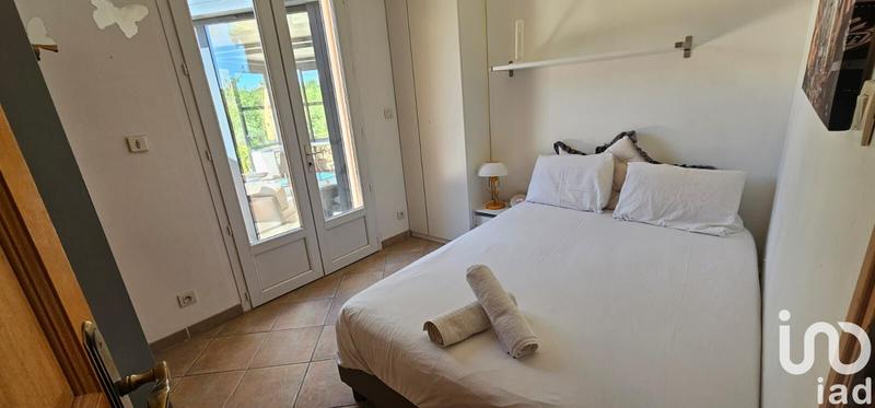 Maison - 242 m² - 8 pièces