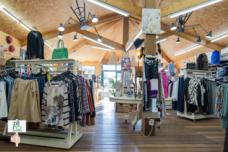 Fonds de commerce - Magasins - 150 m²