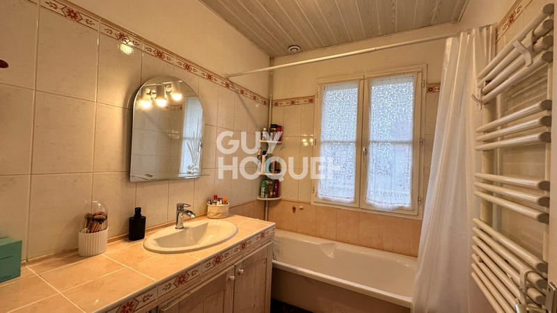 Maison - 90 m² - 5 pièces