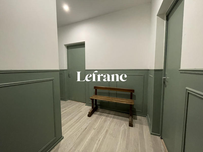 Maison - 300 m² - 10 pièces