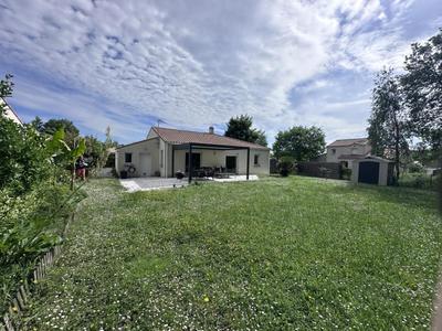 Maison - 96 m² - 4 pièces