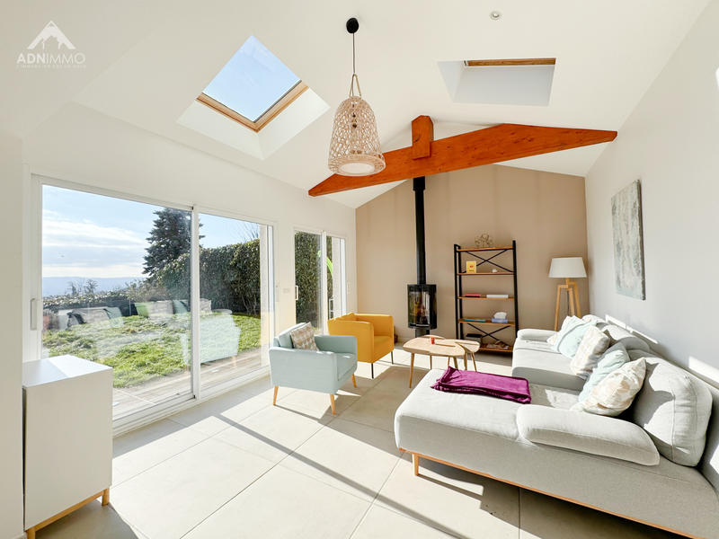 Maison - 183 m² - 6 pièces