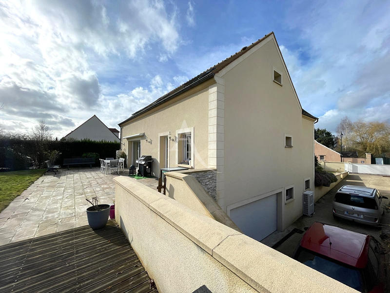Maison - 170 m² - 7 pièces