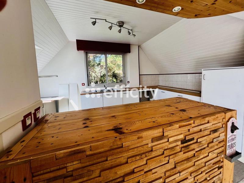 Maison - 830 m² - 14 pièces