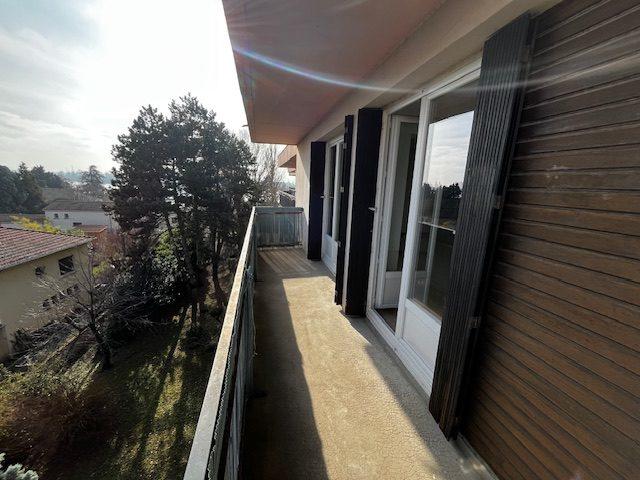 Appartement - 72 m² - 3 pièces