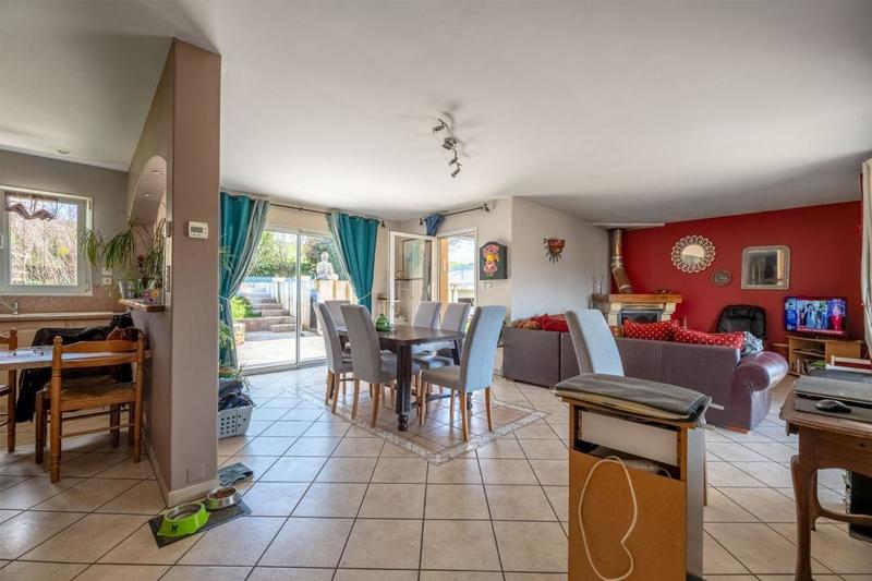 Maison - 170 m² - 7 pièces