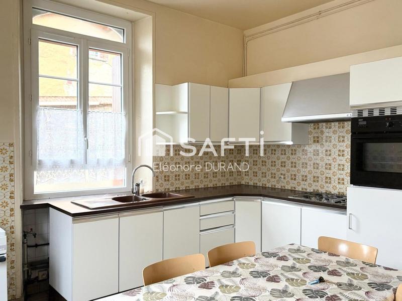 Maison de village - 120 m² - 6 pièces