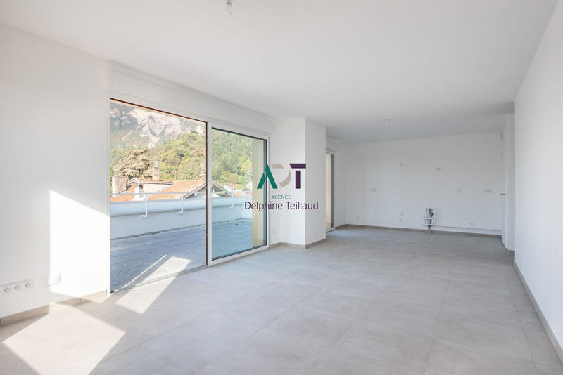 Appartement - 91 m² - 4 pièces