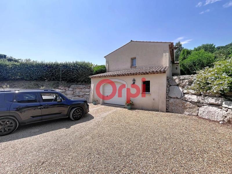 Maison - 140 m² - 4 pièces