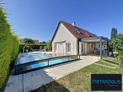 Maison - 134 m² - 5 pièces