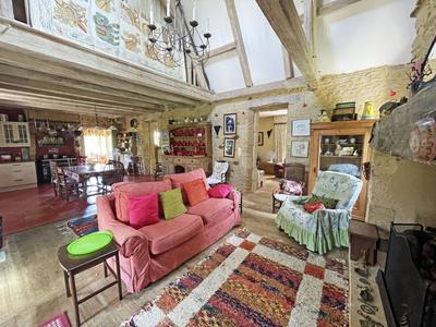 Maison - 287 m² - 7 pièces