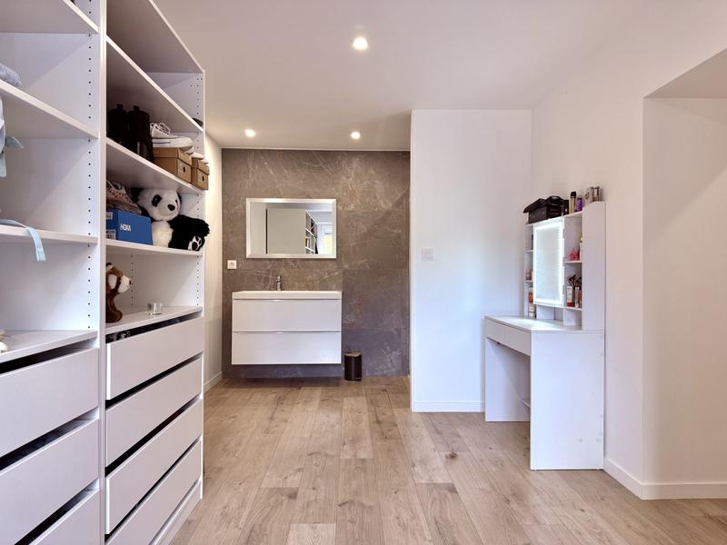 Maison - 161 m² - 6 pièces