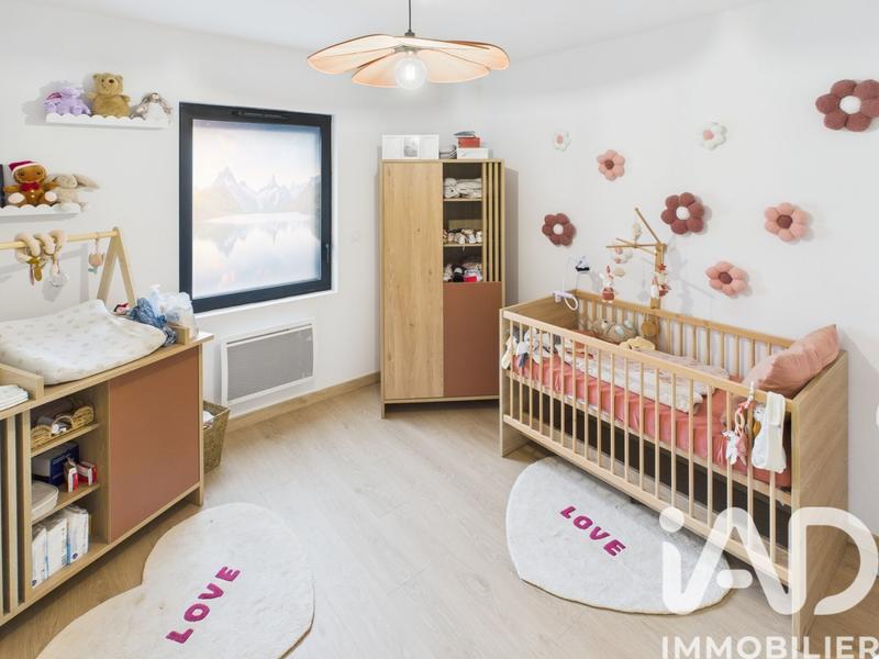 Maison - 210 m² - 6 pièces