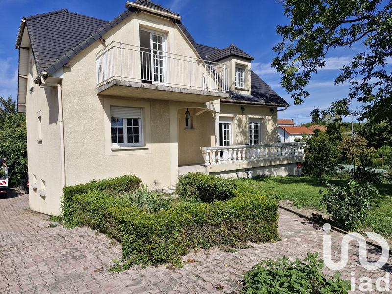 Maison - 149 m² - 8 pièces