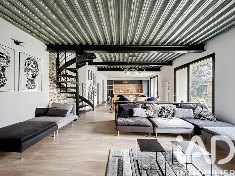 Maison - 276 m² - 10 pièces