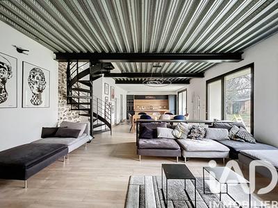 Maison - 276 m² - 10 pièces