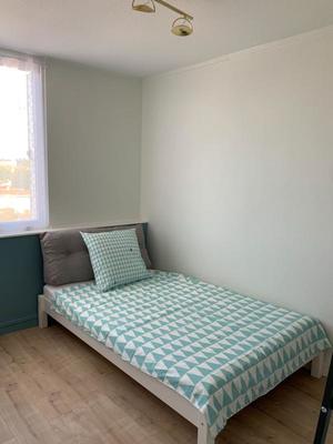 Appartement - 85 m² - 5 pièces