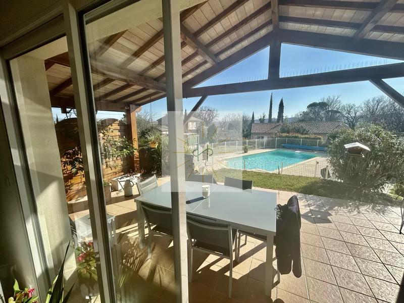 Maison - 140 m² - 5 pièces