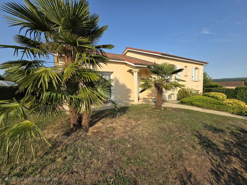 Maison - 104 m² - 6 pièces