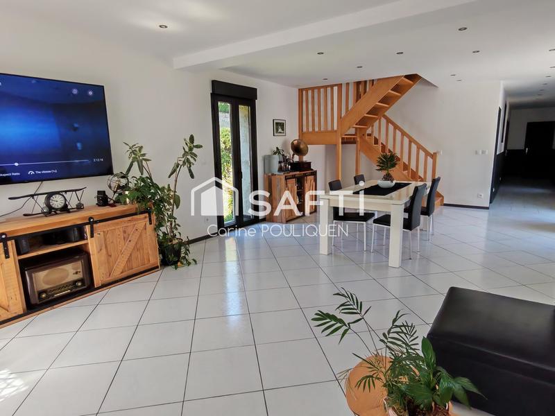 Maison - 160 m² - 6 pièces