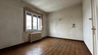 Maison - 180 m² - 7 pièces