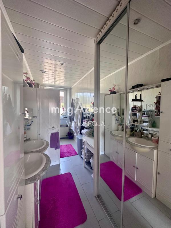 Maison - 179 m² - 7 pièces