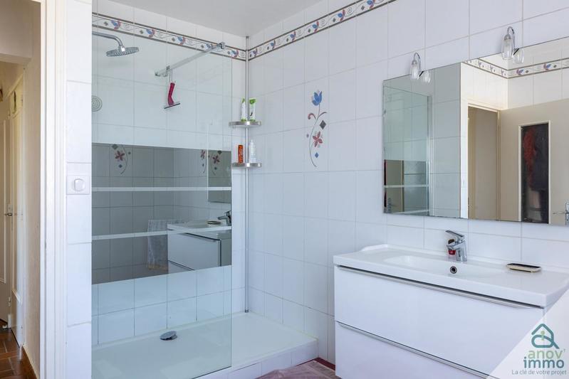 Maison - 166 m² - 7 pièces