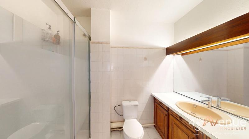 Appartement - 100 m² - 5 pièces