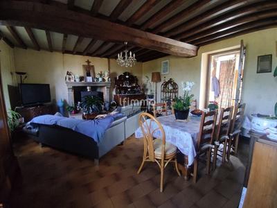 Maison en pierre - 75 m² - 4 pièces