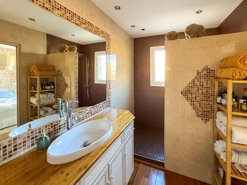 Maison - 104 m² - 4 pièces