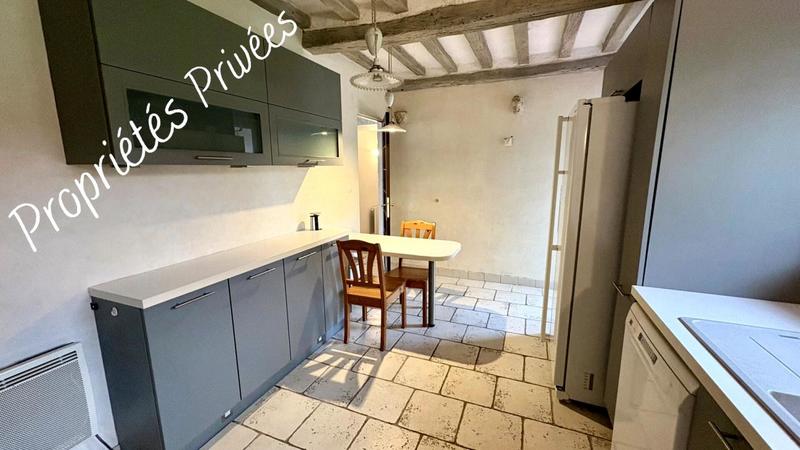 Maison - 20 m² - 8 pièces