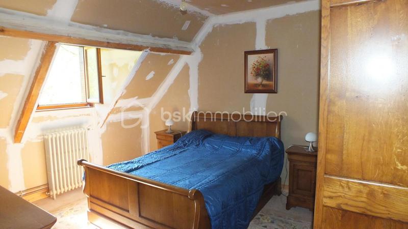 Maison traditionnelle - 219 m² - 10 pièces