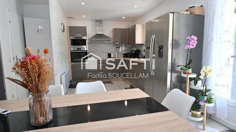 Maison - 94 m² - 5 pièces