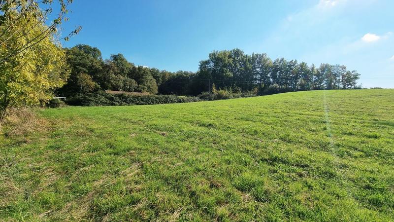 Terrain constructible - 1 980 m²