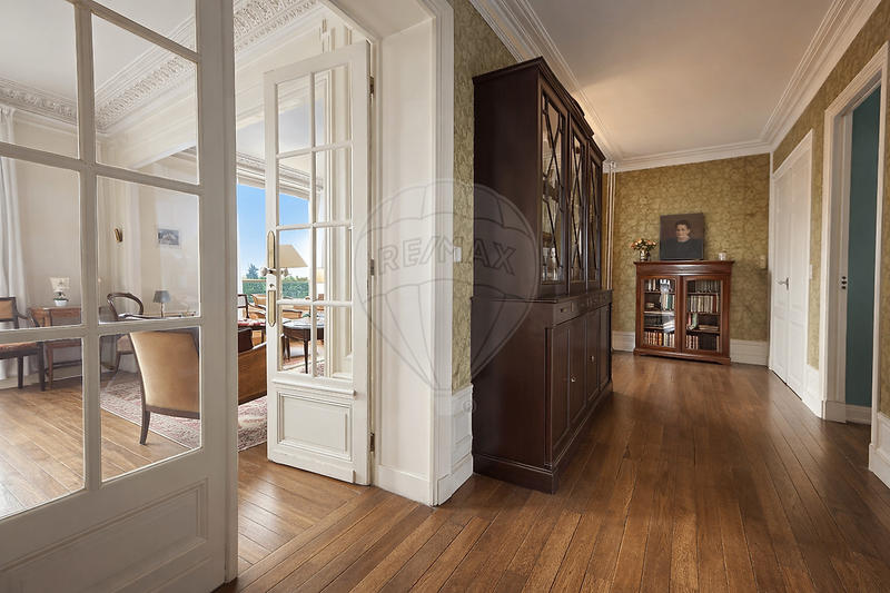 Appartement - 112 m² - 5 pièces