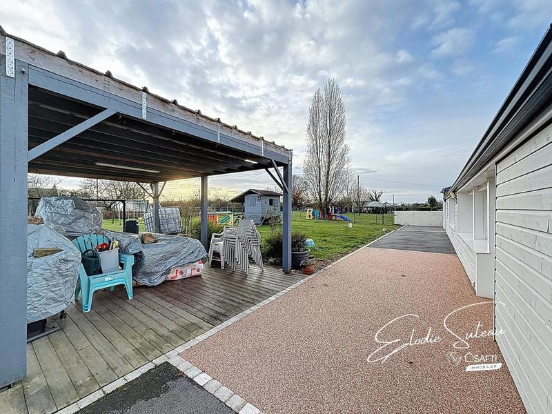 Maison - 168 m² - 8 pièces