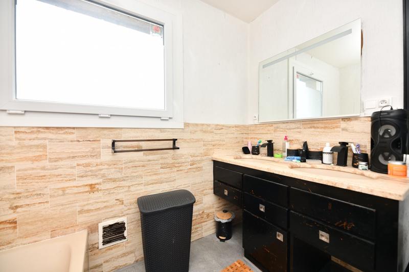 Maison - 82 m² - 4 pièces