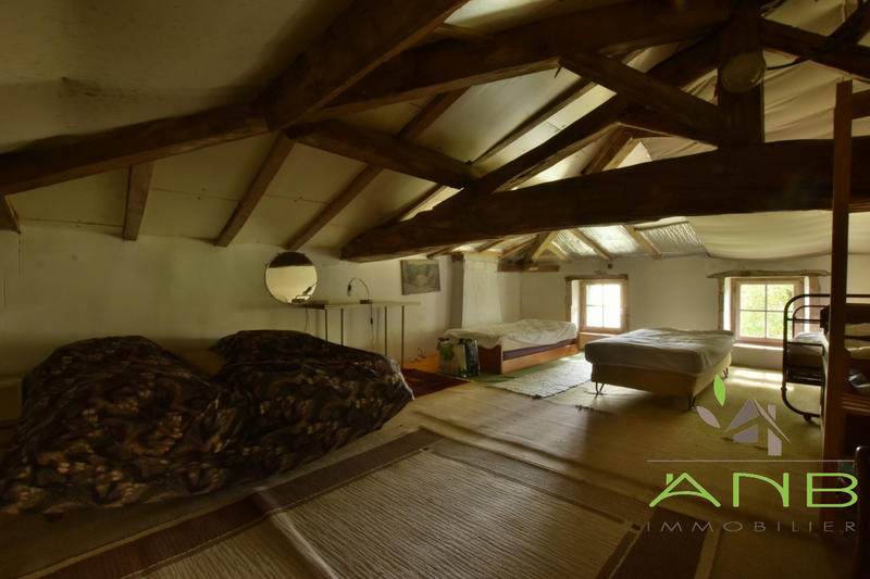 Maison - 254 m² - 10 pièces