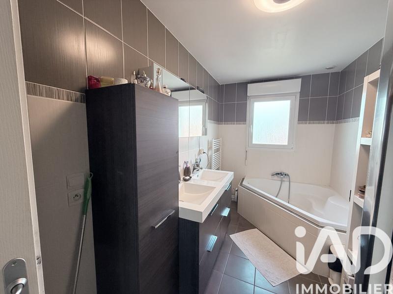 Maison - 165 m² - 8 pièces