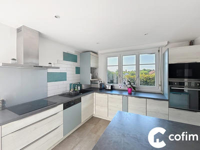 Maison - 159 m² - 6 pièces