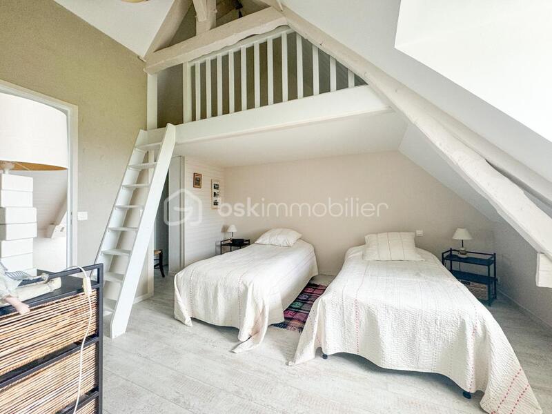 Longère - 330 m² - 7 pièces