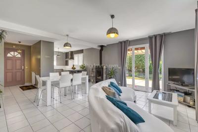 Maison - 140 m² - 6 pièces