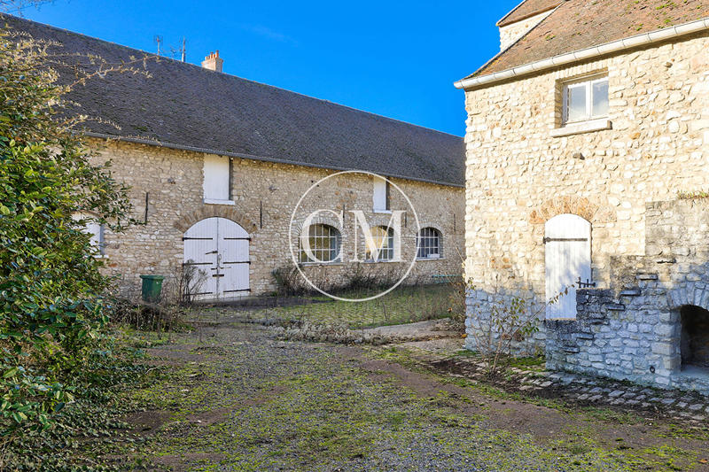 Demeure - 3 162 m² - 25 pièces