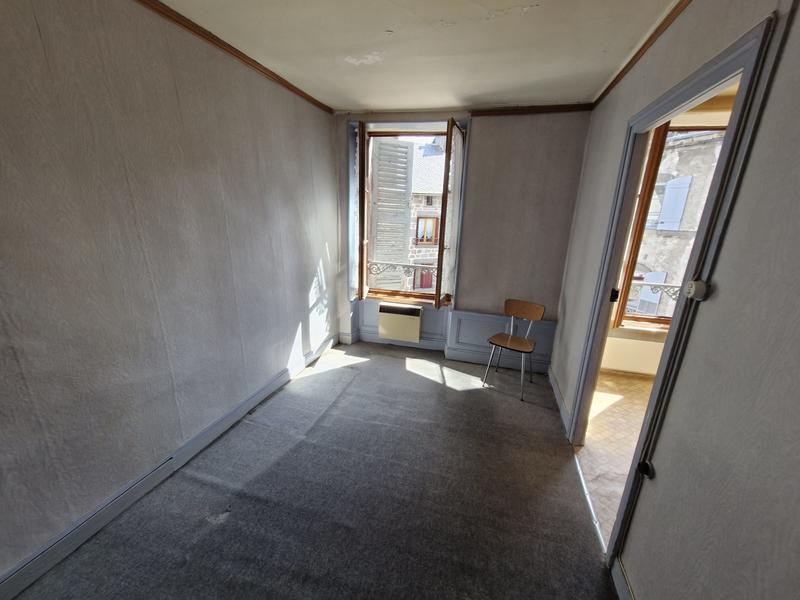 Maison traditionnelle - 176 m² - 7 pièces