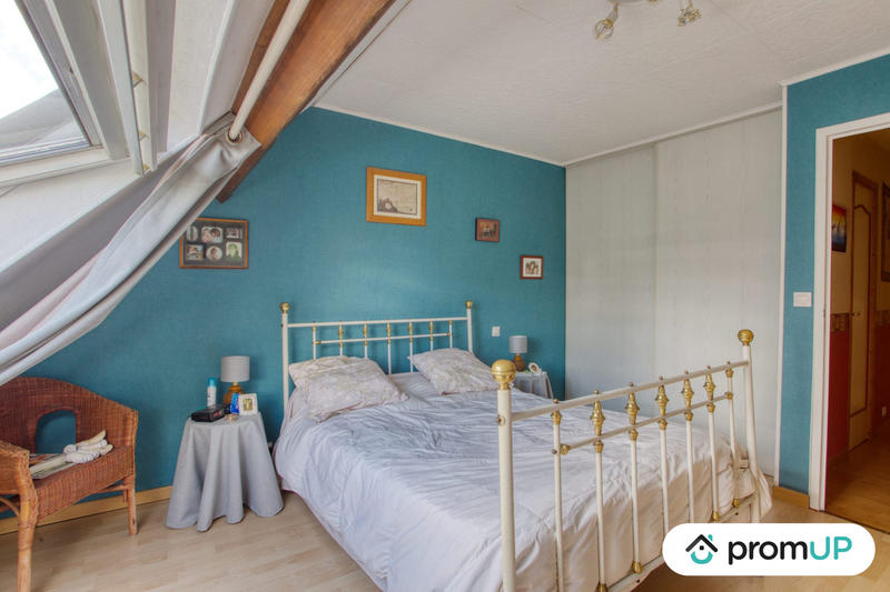 Maison - 180 m² - 7 pièces