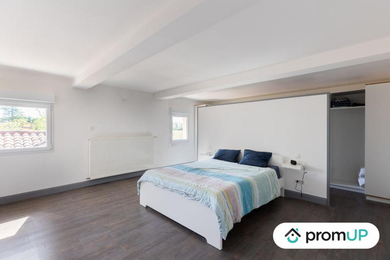 Villa - 234 m² - 7 pièces