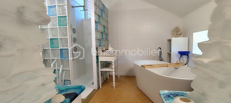 Propriété - 174 m² - 7 pièces