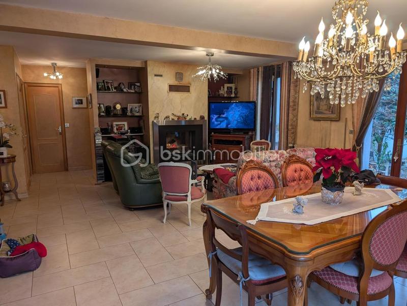 Maison - 155 m² - 7 pièces