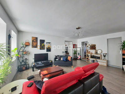 Immeuble - 9 pièces